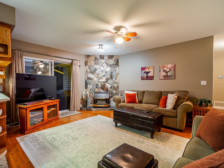 8640 148a Street, Surrey, BC, V3S 7E5 - 9