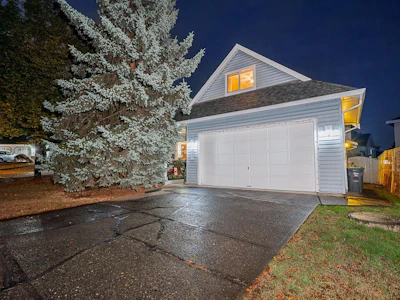 8640 148a Street - 2