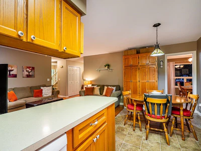 8640 148a Street - 4