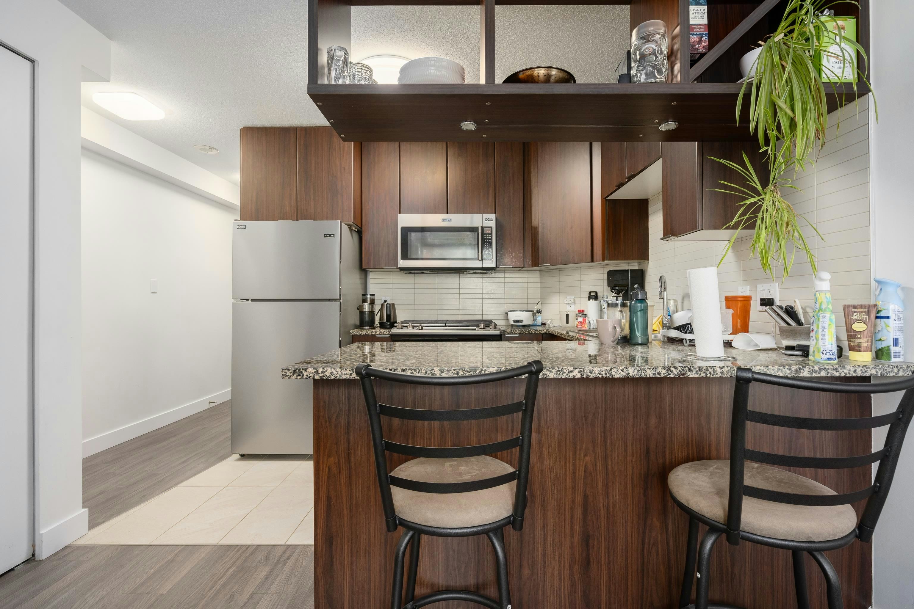 802-1010 Richards Street - 4