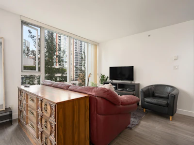 802-1010 Richards Street - 3