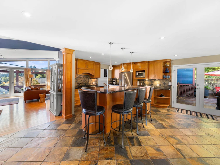 4506 Ranger Avenue, North Vancouver, BC, V7R 3L5 - 14