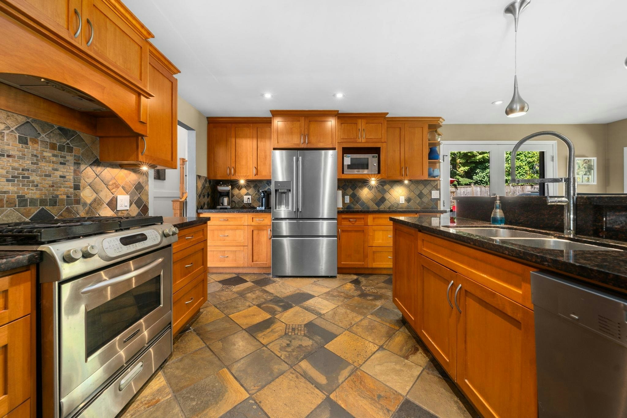 4506 Ranger Avenue, North Vancouver, BC, V7R 3L5 - 16