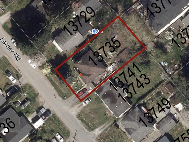 13735 Larner Road, Surrey, BC, V3R 5K4 - 2