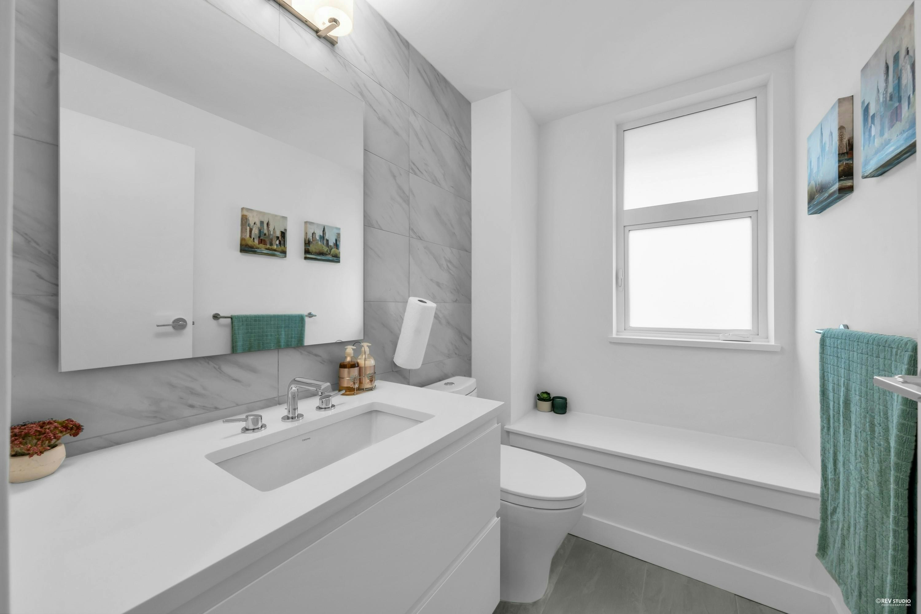 227-2060 Curling Road, North Vancouver, BC, V7P 1X4 - 17