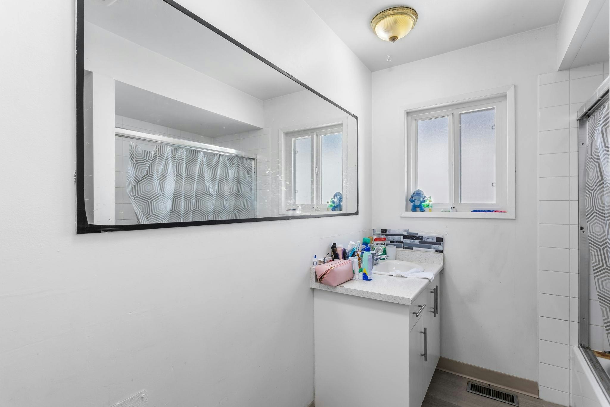 3186 E 28th Avenue, Vancouver, BC, V5R 1S7 - 12