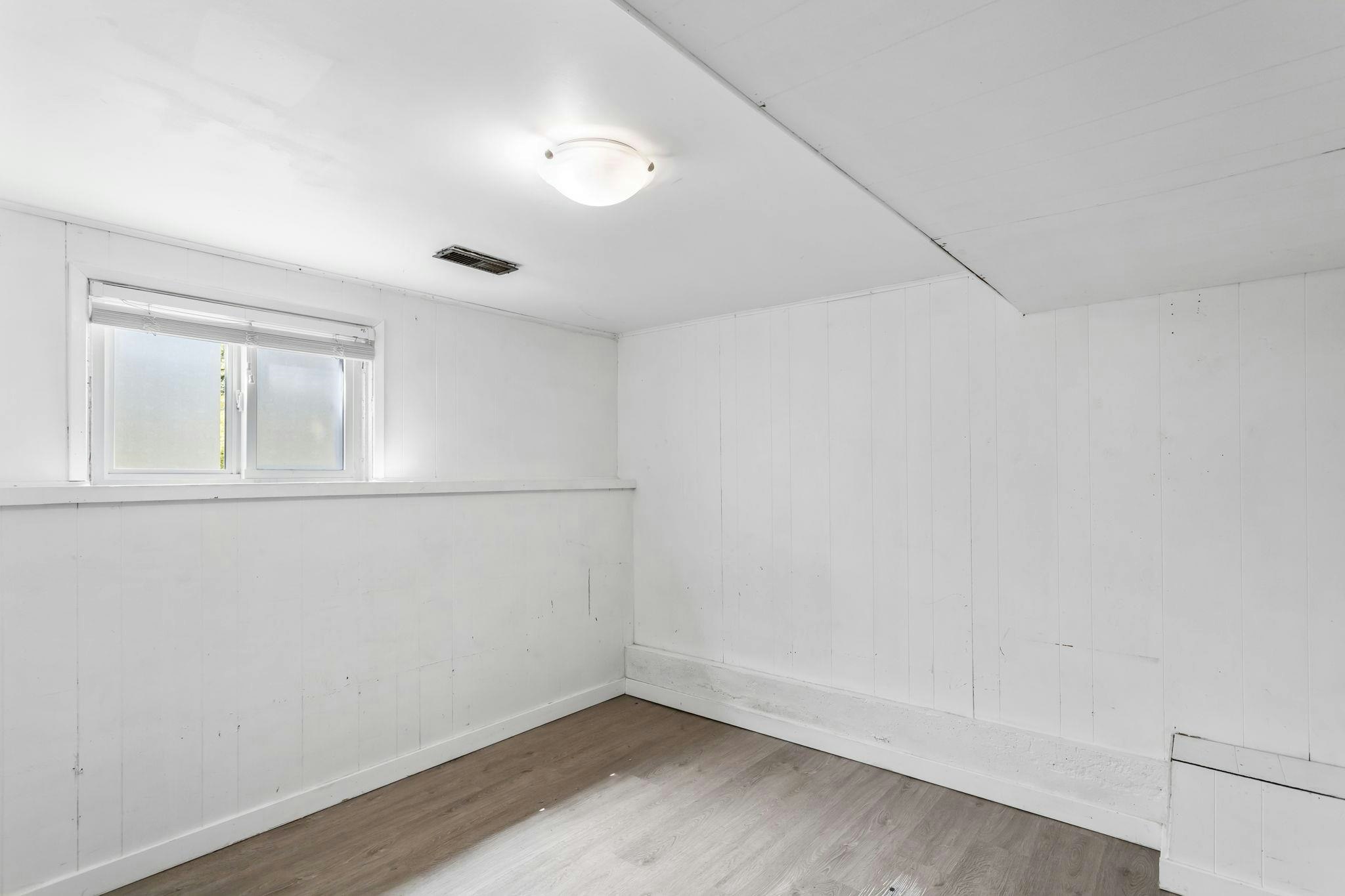 3186 E 28th Avenue, Vancouver, BC, V5R 1S7 - 22