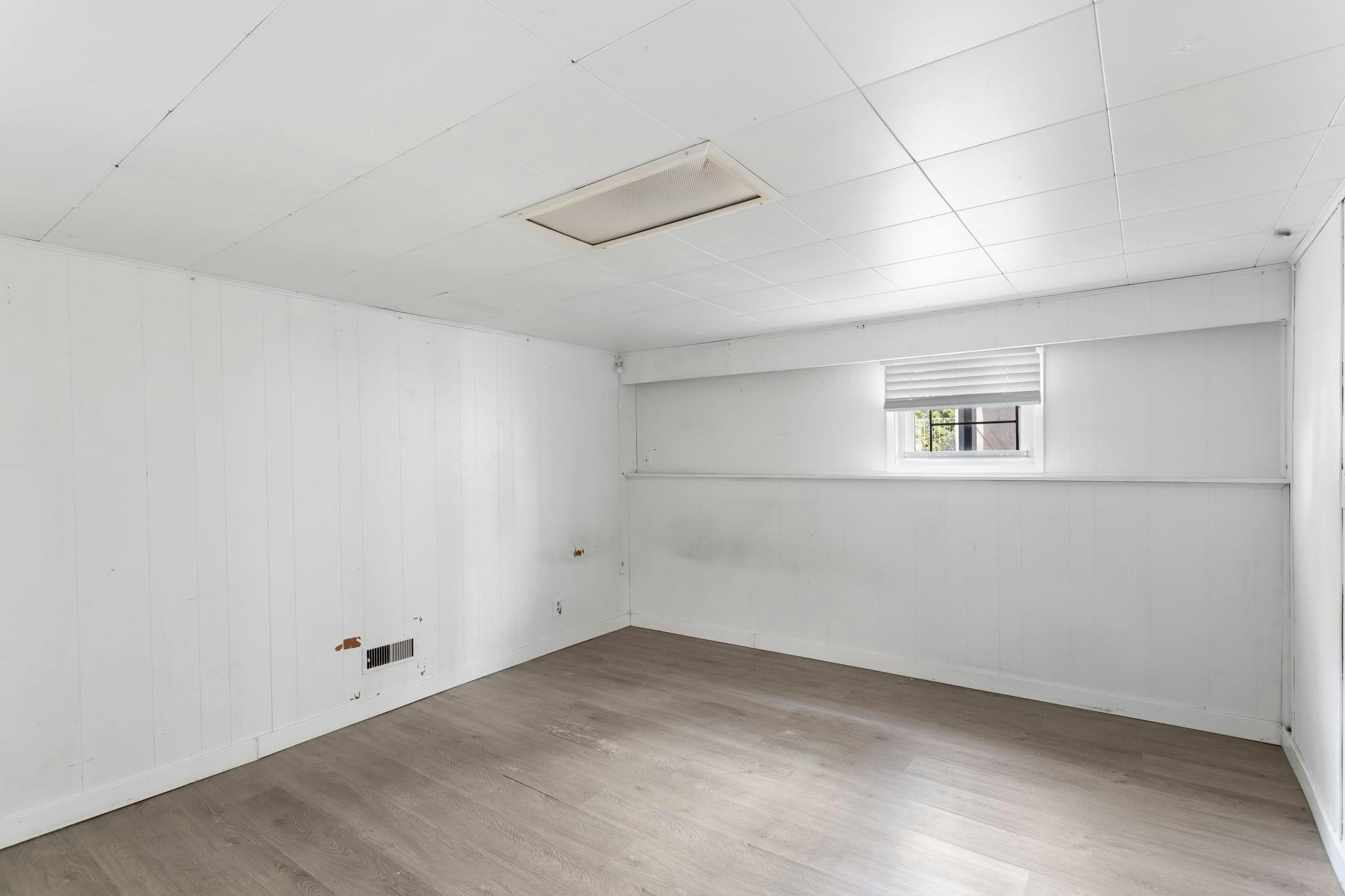 3186 E 28th Avenue, Vancouver, BC, V5R 1S7 - 21