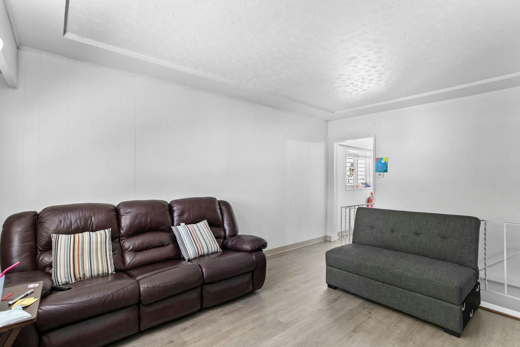 3186 E 28th Avenue - 4