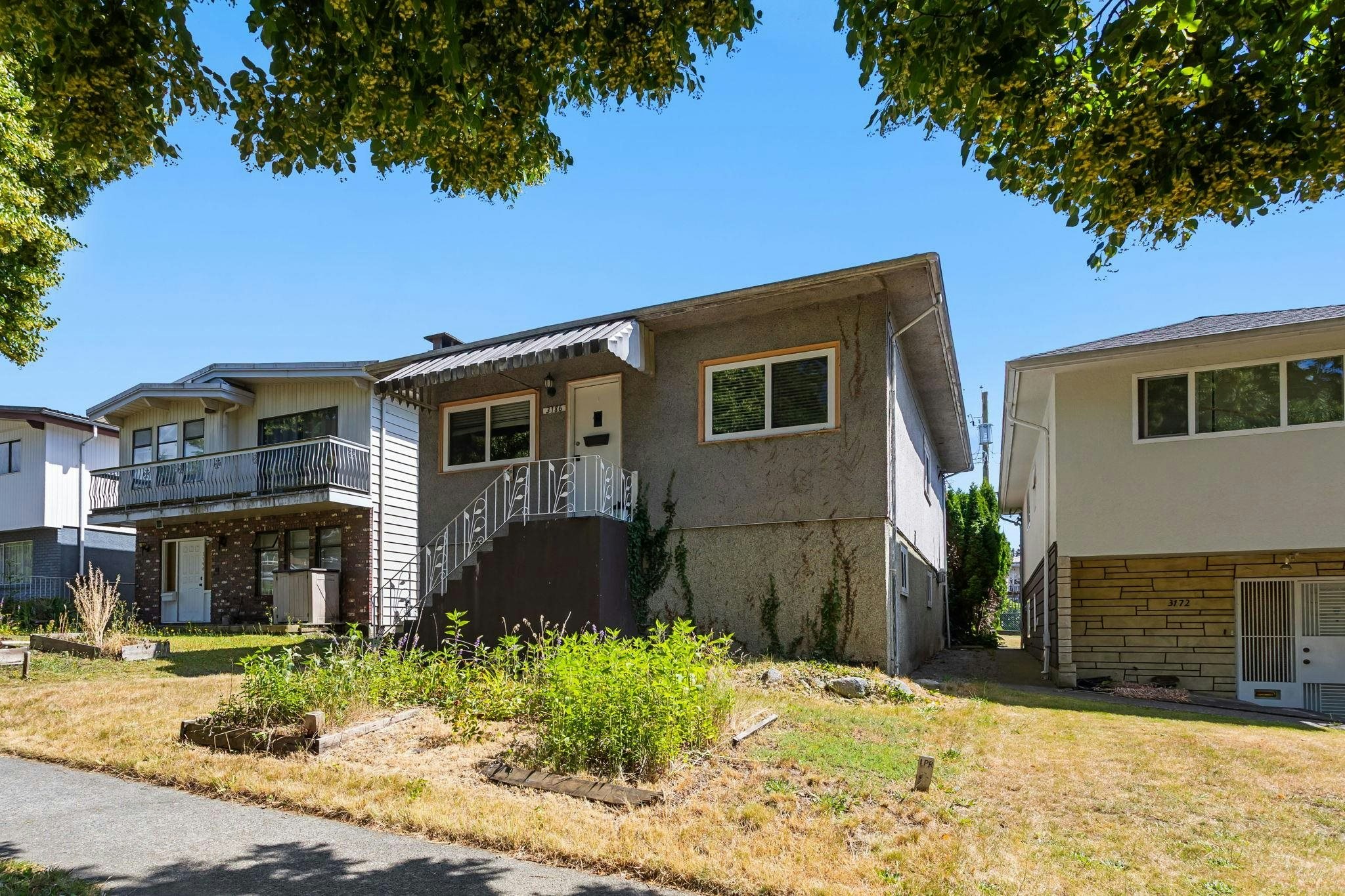 3186 E 28th Avenue - 2