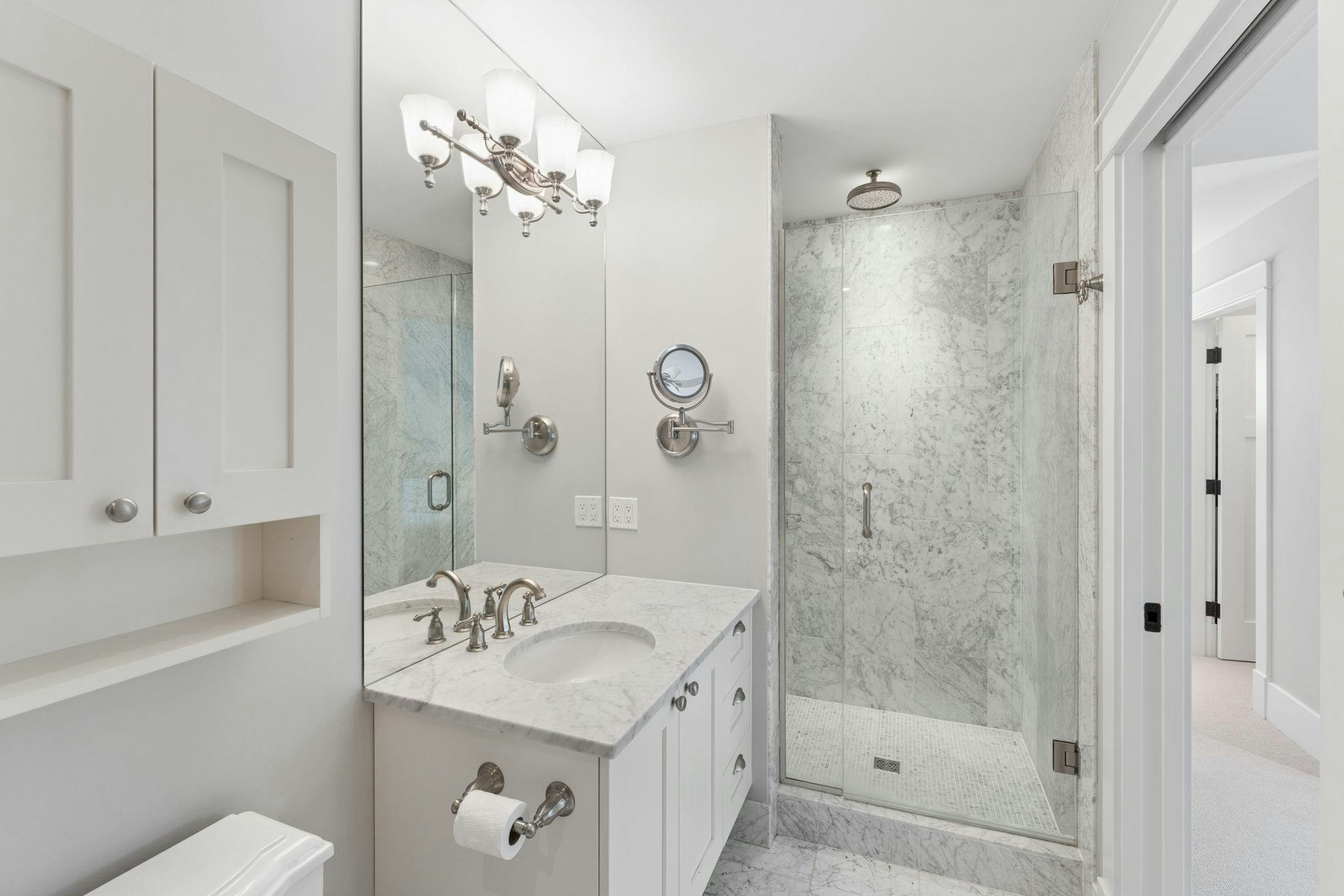 2071 Esquimalt Avenue, West Vancouver, BC, V7V 1S3 - 21