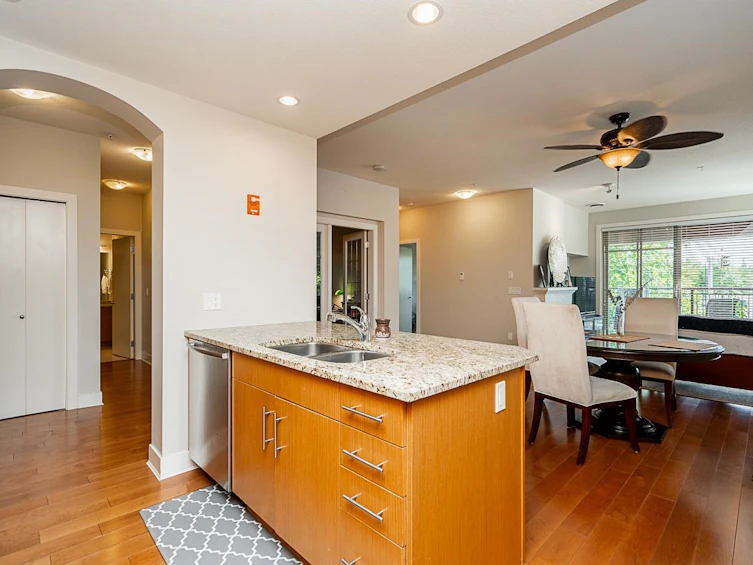 204-16469 64 Avenue, Surrey, BC, V3S 6V7 - 7