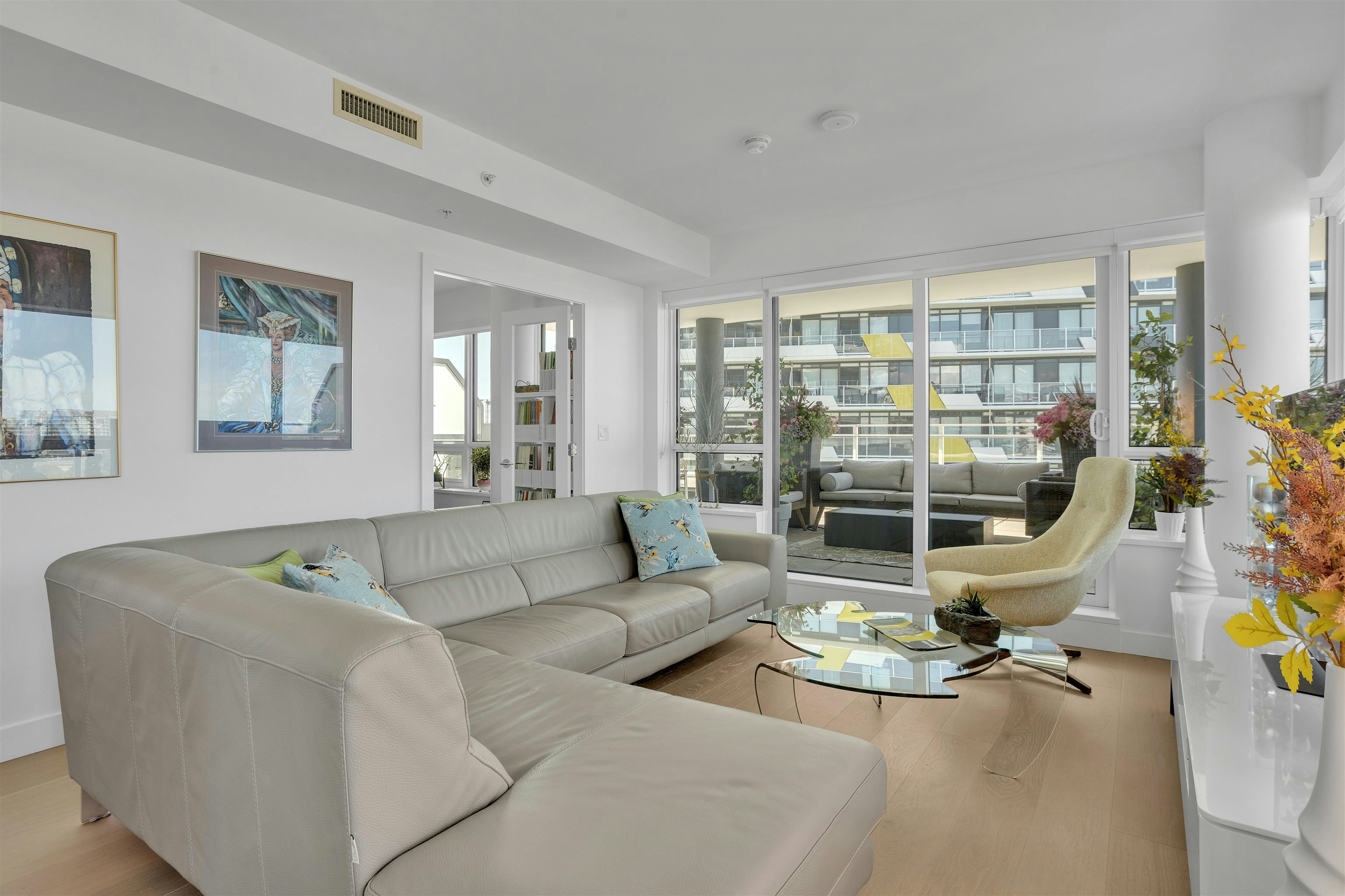 1102-5766 Gilbert Road, Richmond, BC, V7C 0G2 - 11