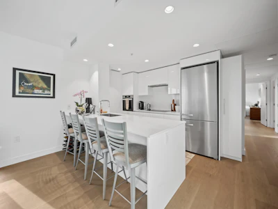 1102-5766 Gilbert Road - 3