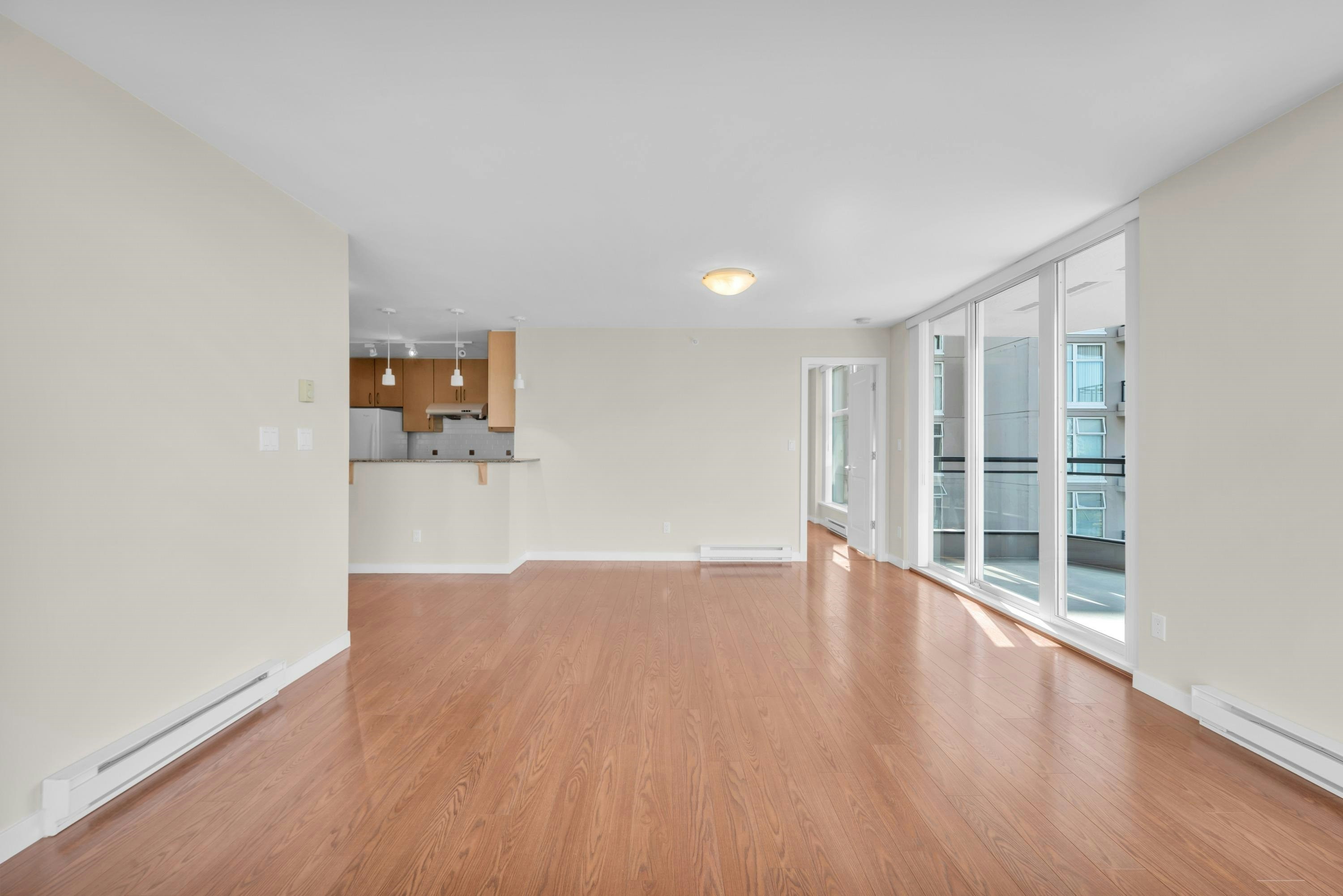 1106-8460 Granville Avenue, Richmond, BC, V6Y 1P6 - 13