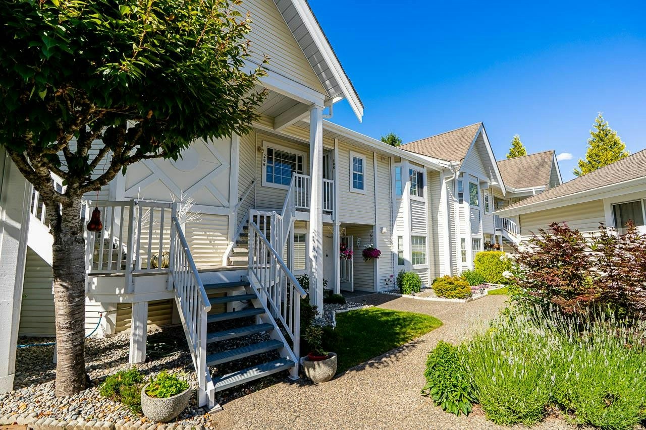 206-9109 154 Street, Surrey, BC, V3R 9G8 - 2