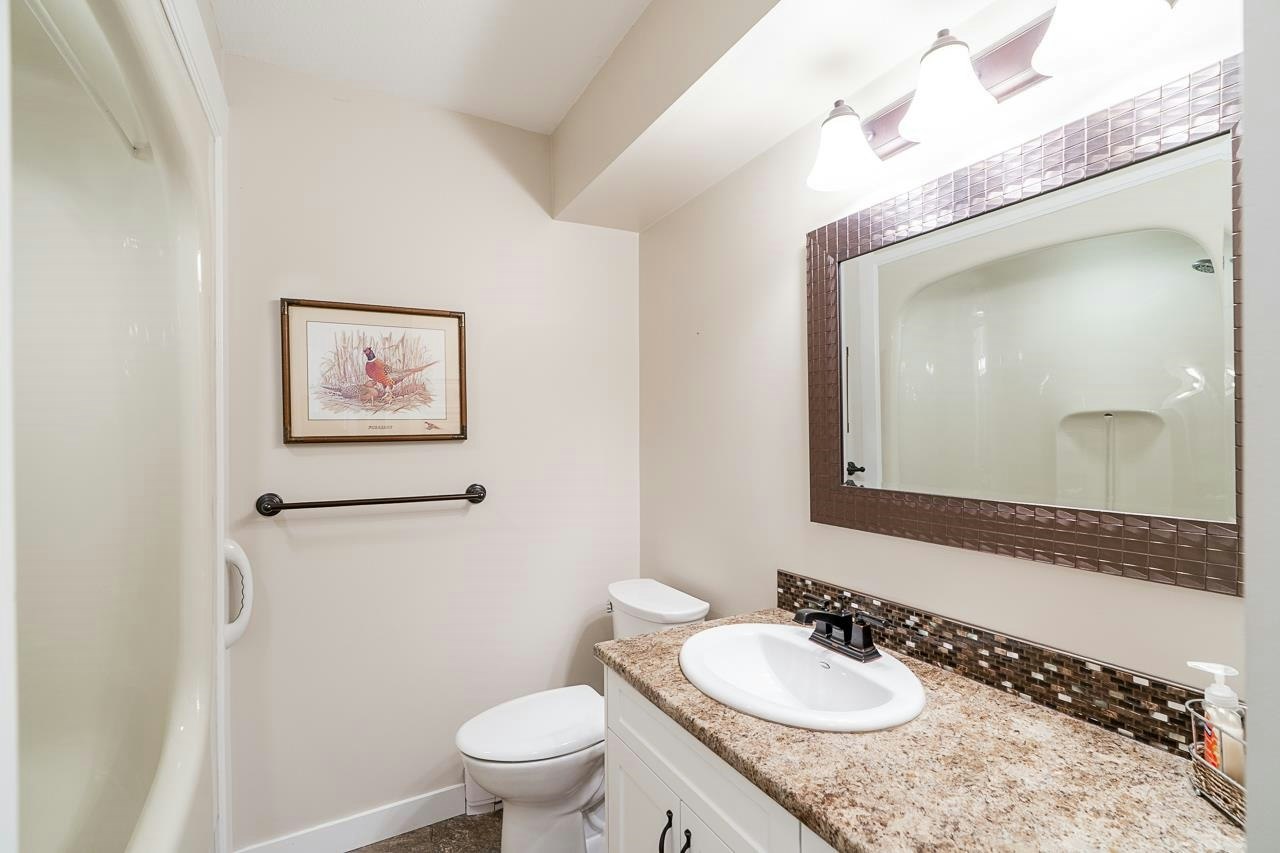 206-9109 154 Street, Surrey, BC, V3R 9G8 - 24