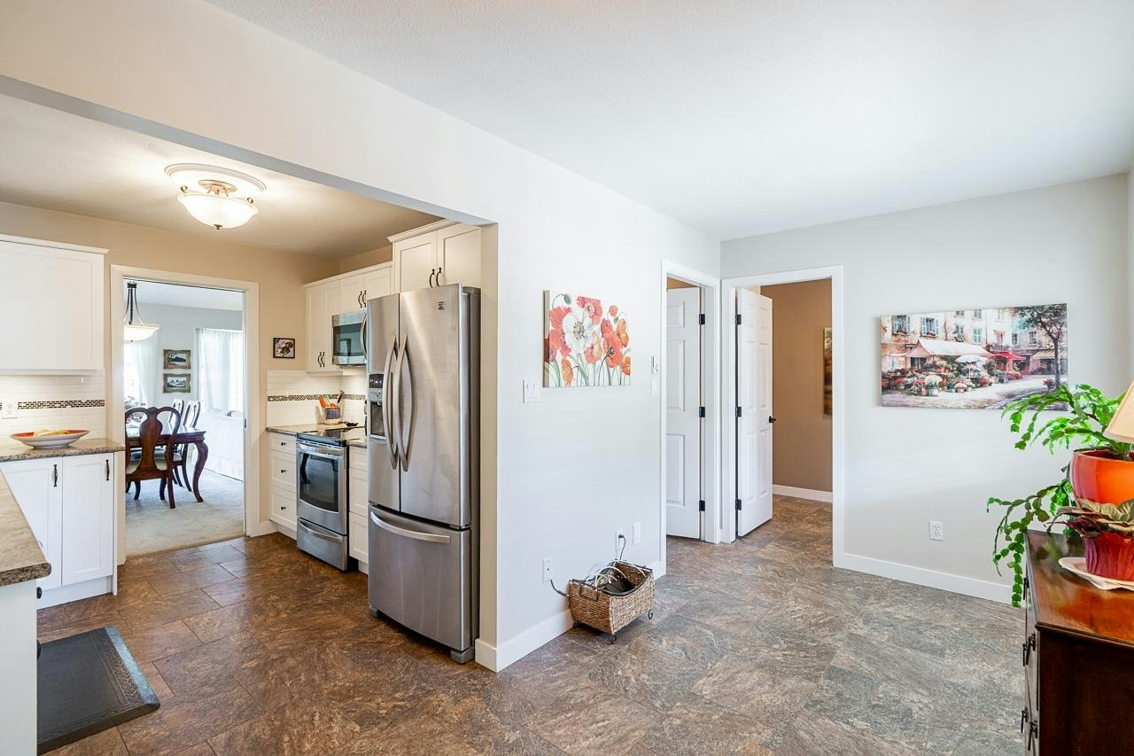 206-9109 154 Street, Surrey, BC, V3R 9G8 - 16