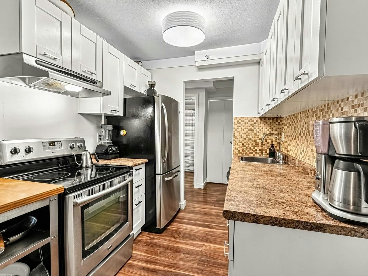 205-825 E 7th Avenue, Vancouver, BC, V5T 1P4