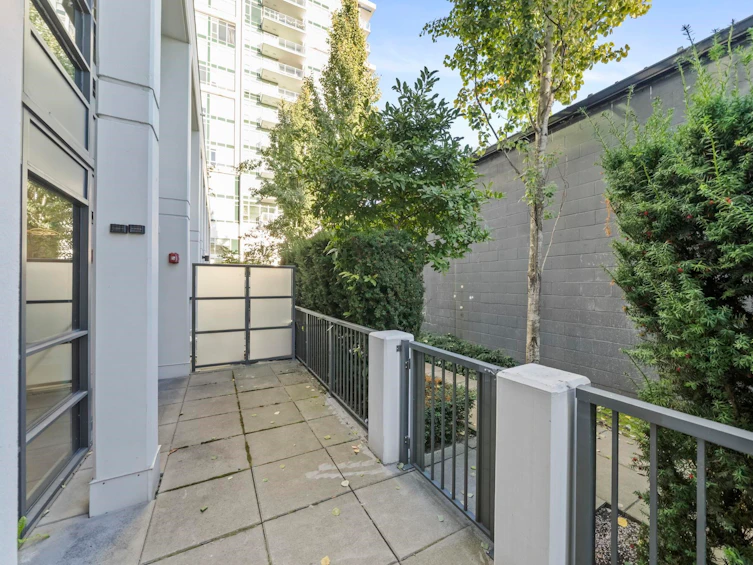 105-2378 Alpha Avenue, Burnaby, BC, V5C 0K2 - 30
