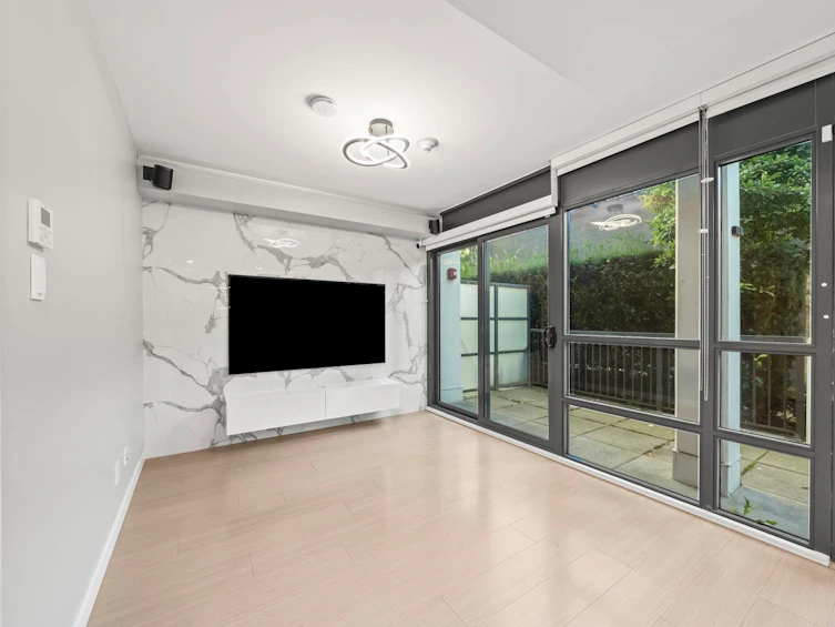 105-2378 Alpha Avenue, Burnaby, BC, V5C 0K2 - 10