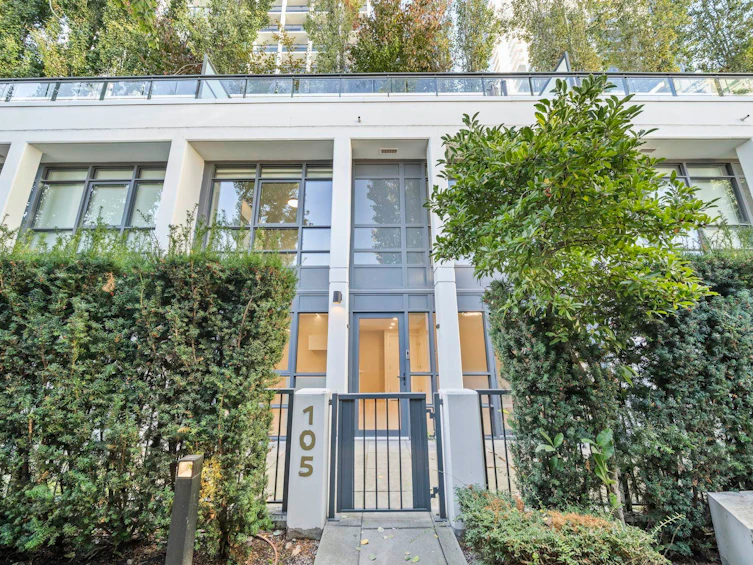 105-2378 Alpha Avenue, Burnaby, BC, V5C 0K2 - 2