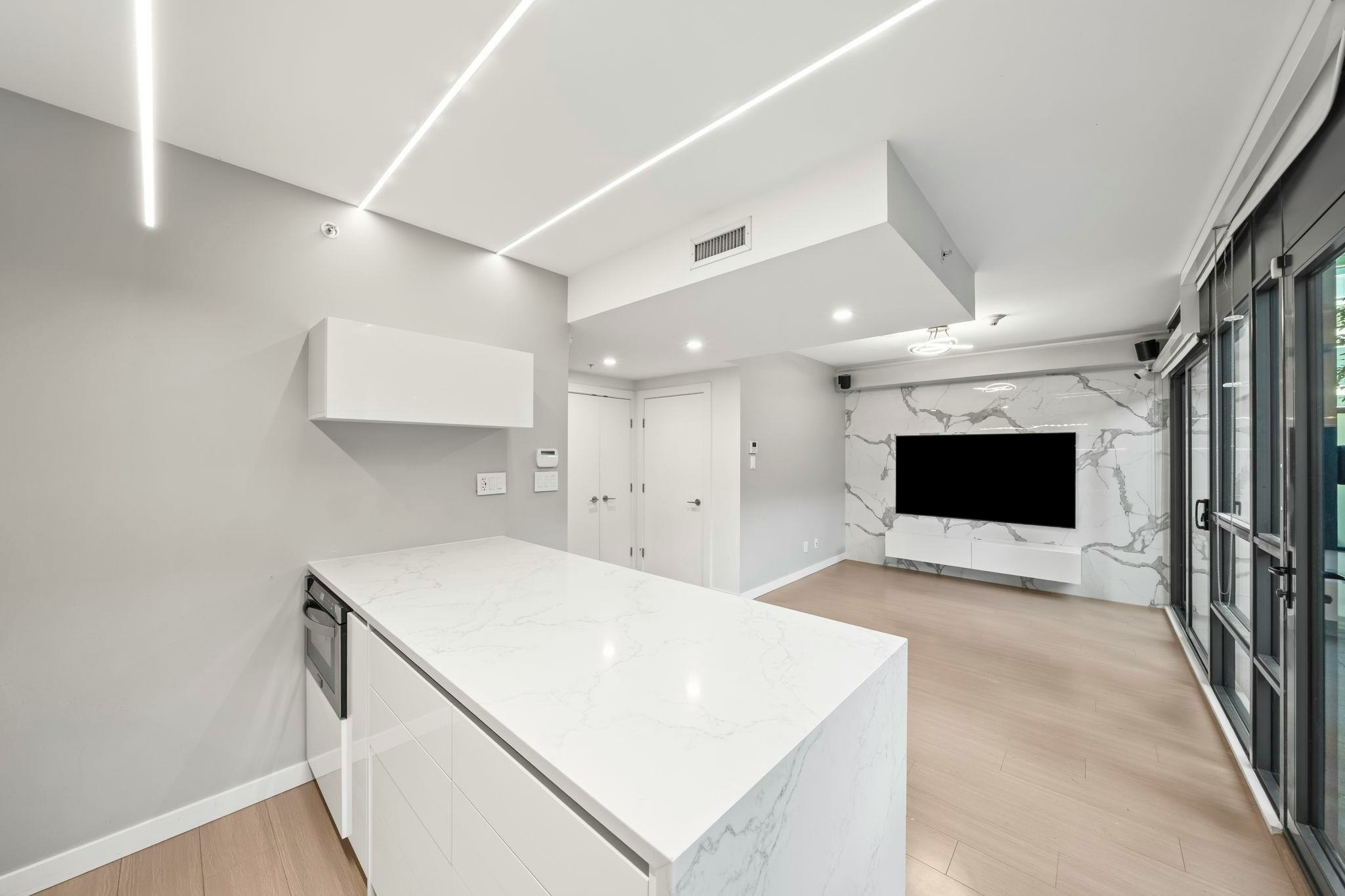 105-2378 Alpha Avenue, Burnaby, BC, V5C 0K2 - 7