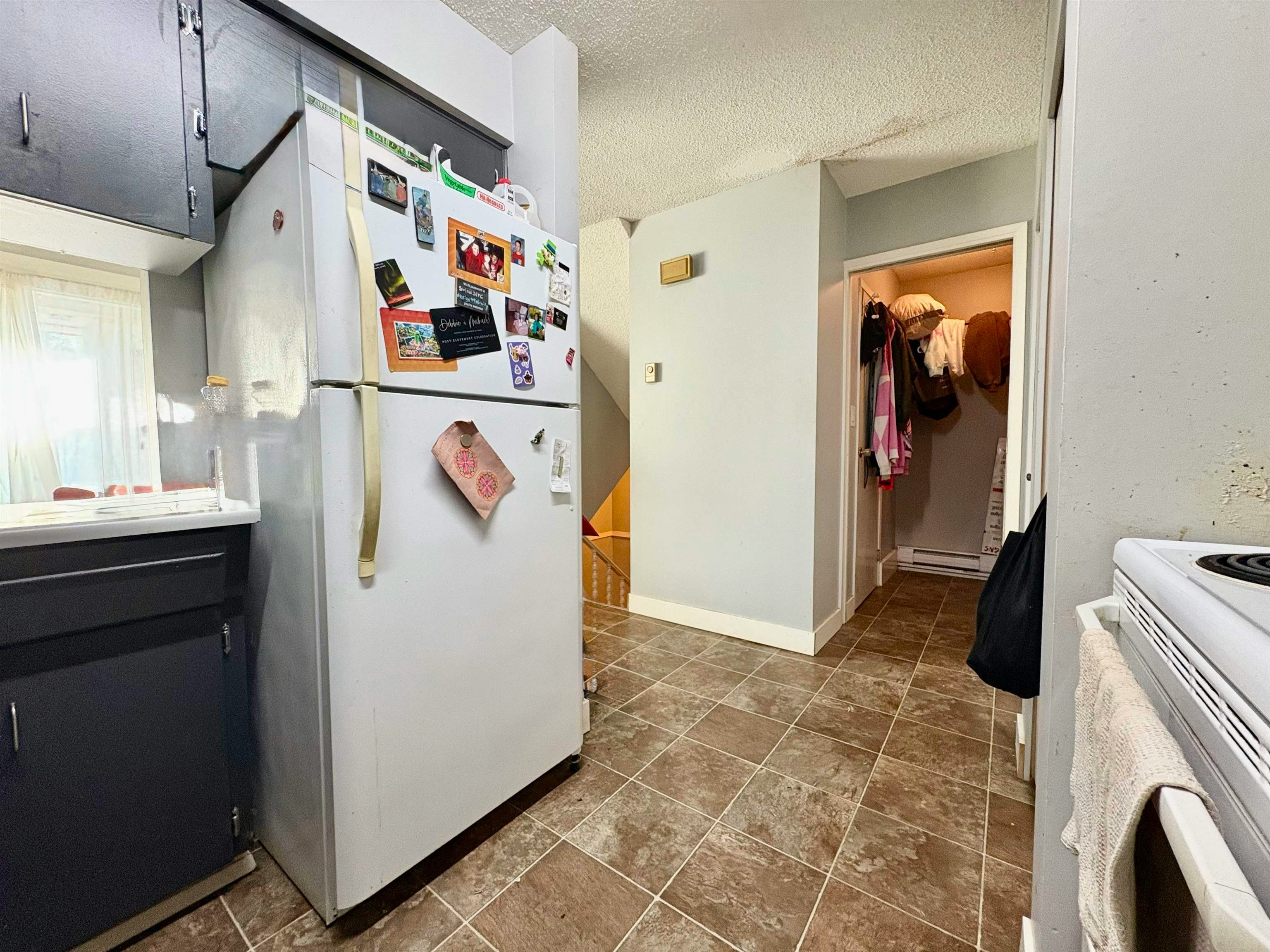 9-45720 Victoria Avenue - 5