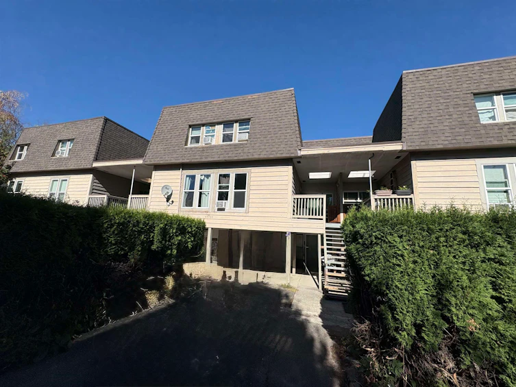 9-45720 Victoria Avenue, Chilliwack, BC, V2P 2T5 - 2