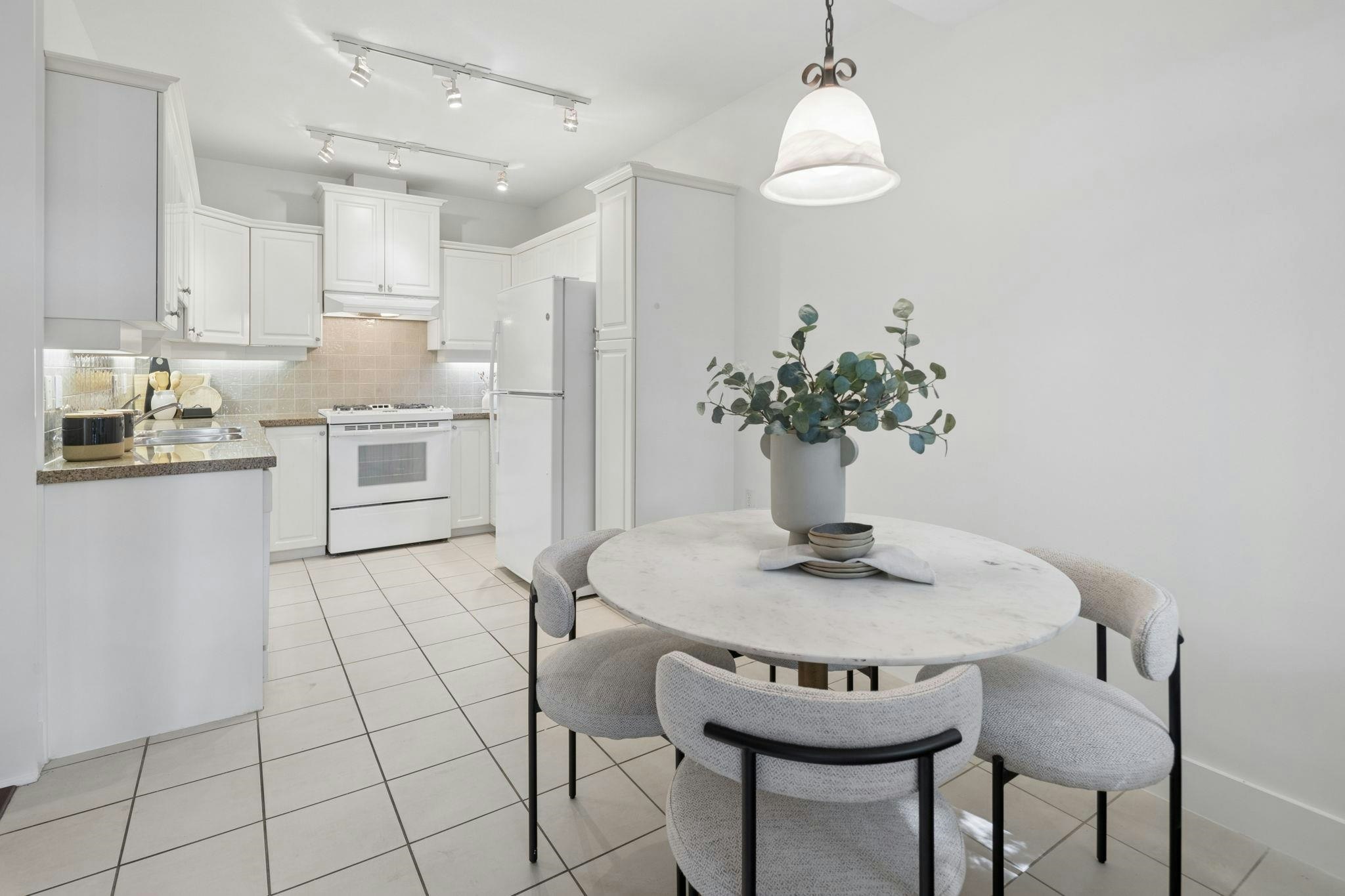 106-3088 W 41st Avenue, Vancouver, BC, V6N 3C9 - 11