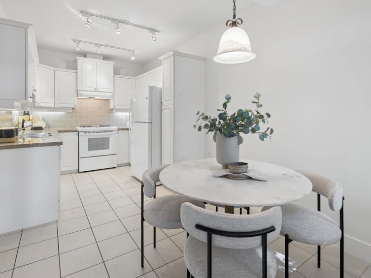 106-3088 W 41st Avenue, Vancouver, BC, V6N 3C9 - 11