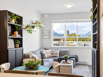 4503-2180 Kelly Avenue - 4