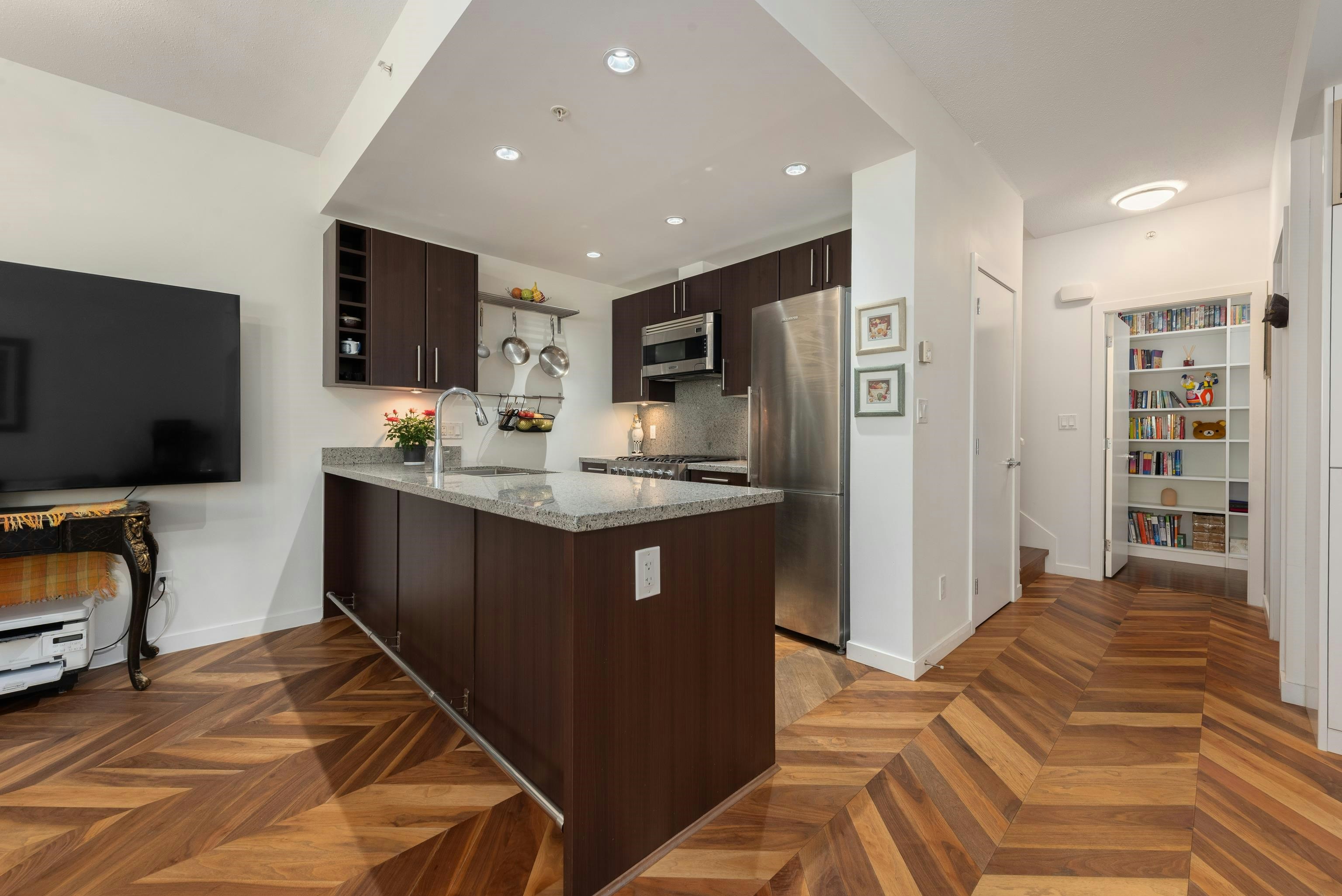253-108 W 1st Avenue, Vancouver, BC, V5Y 0H4 - 7