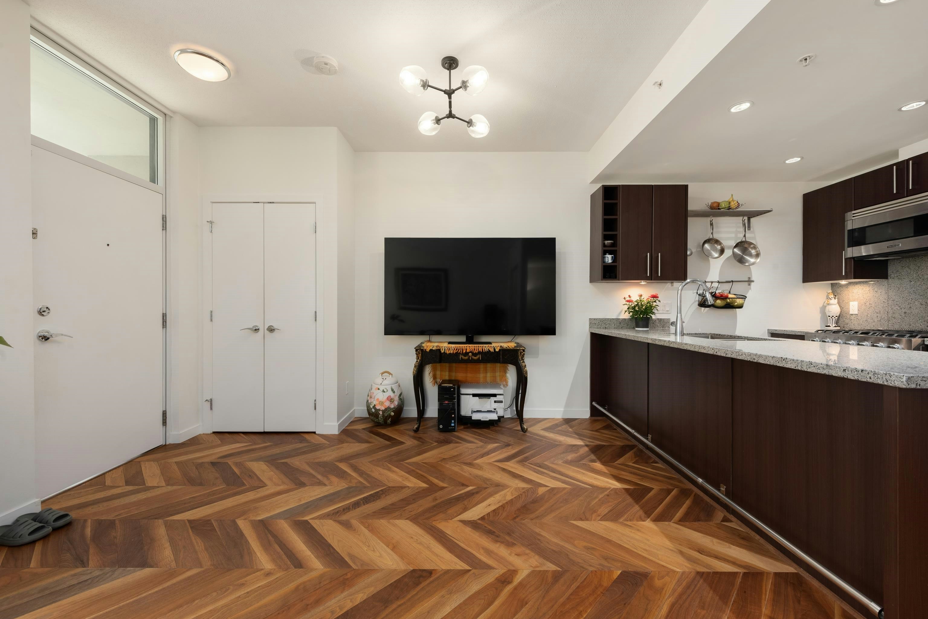 253-108 W 1st Avenue, Vancouver, BC, V5Y 0H4 - 5