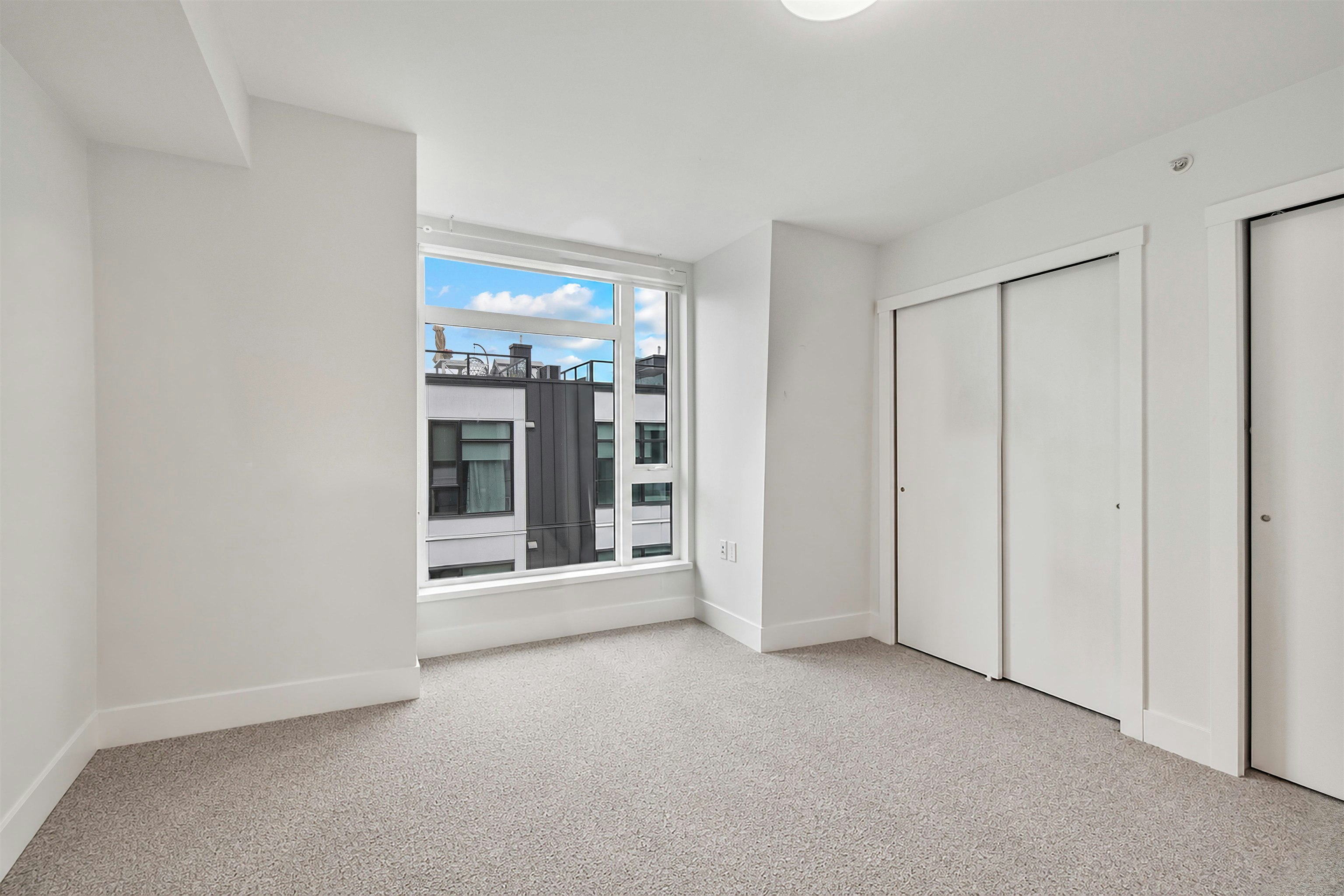 7615 Yukon Street, Vancouver, BC, V5X 2Y4 - 13