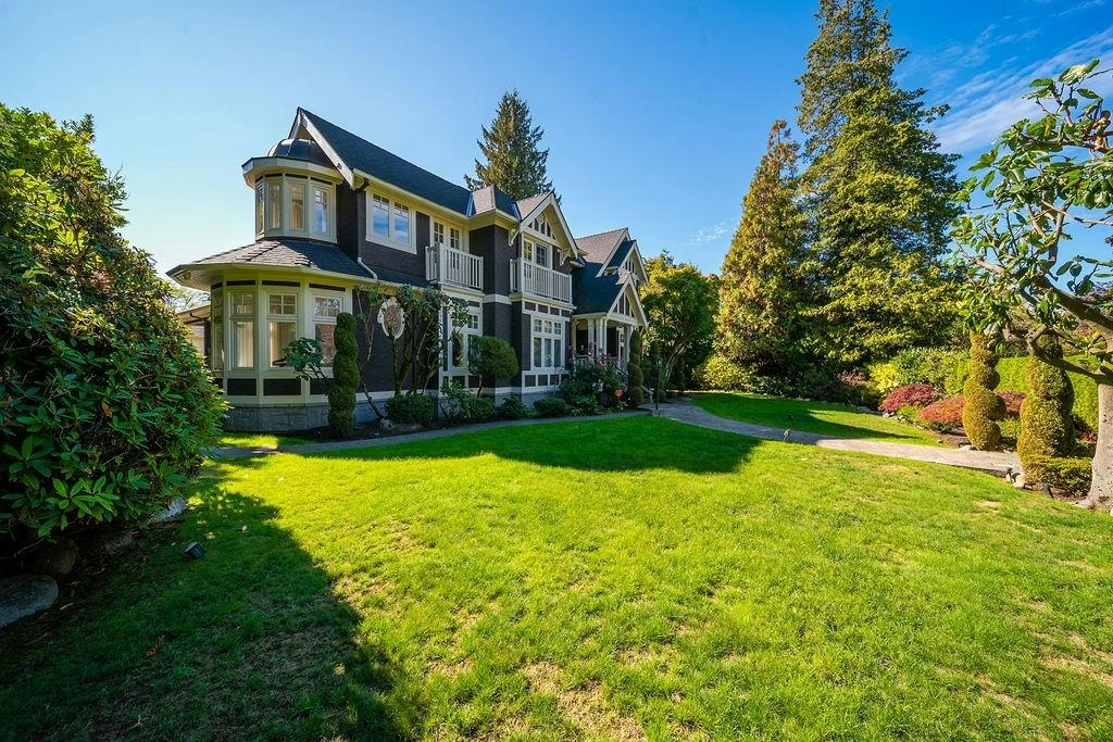 1568 W 32nd Avenue, Vancouver, BC, V6J 3A6 - 2