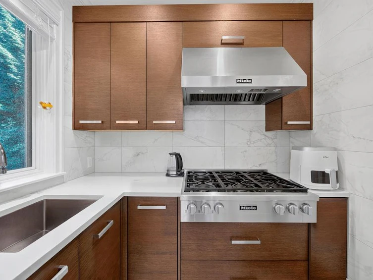 1568 W 32nd Avenue, Vancouver, BC, V6J 3A6 - 12