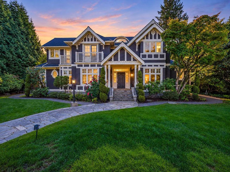1568 W 32nd Avenue, Vancouver, BC, V6J 3A6
