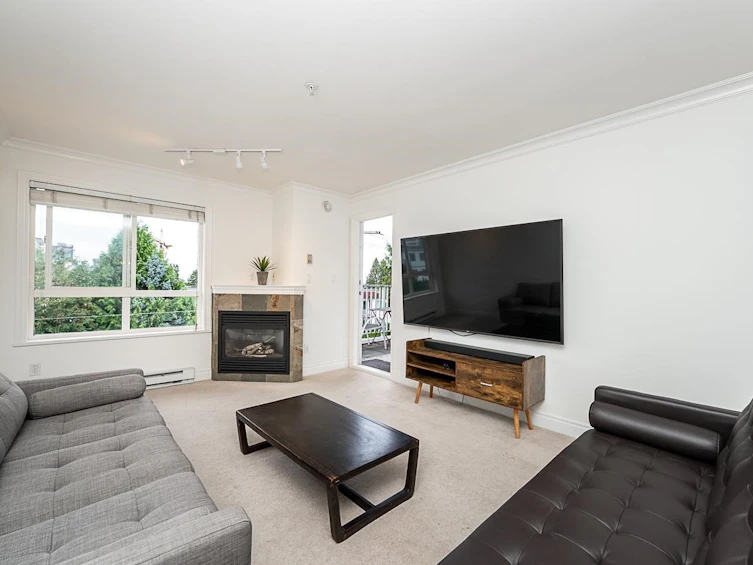 302-128 W 21st Street, North Vancouver, BC, V7M 1Y9 - 6