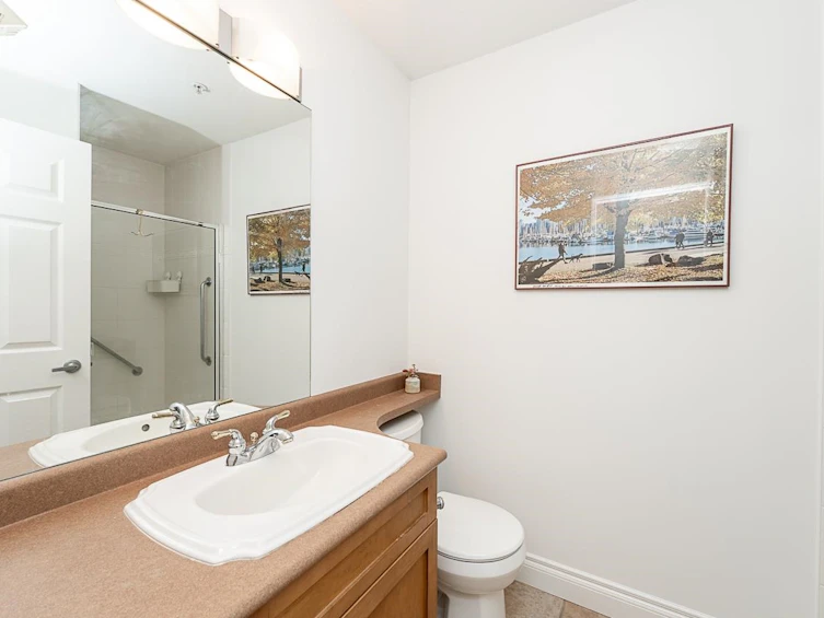 302-128 W 21st Street, North Vancouver, BC, V7M 1Y9 - 25