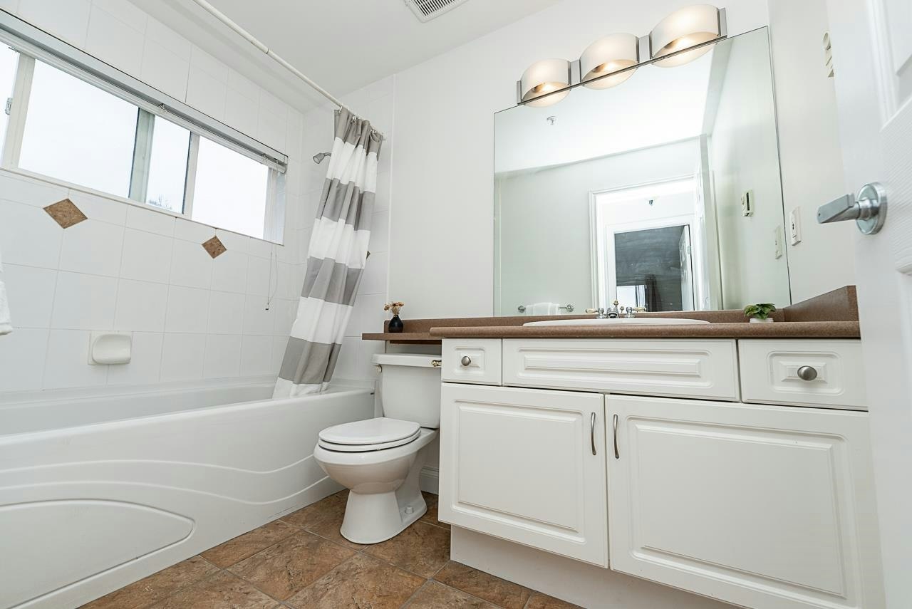 302-128 W 21st Street, North Vancouver, BC, V7M 1Y9 - 22