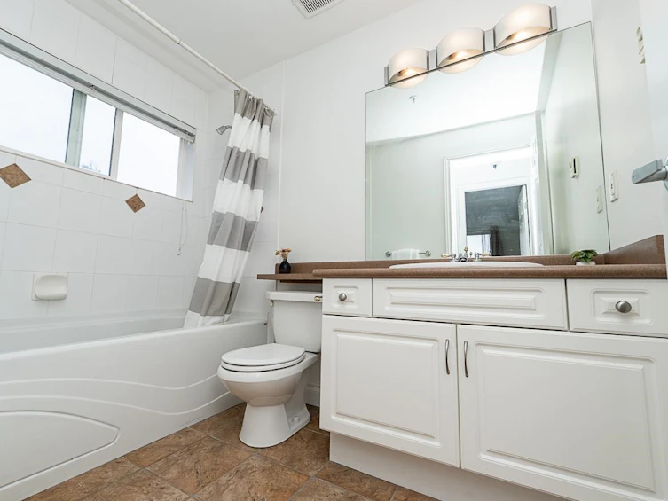 302-128 W 21st Street, North Vancouver, BC, V7M 1Y9 - 22