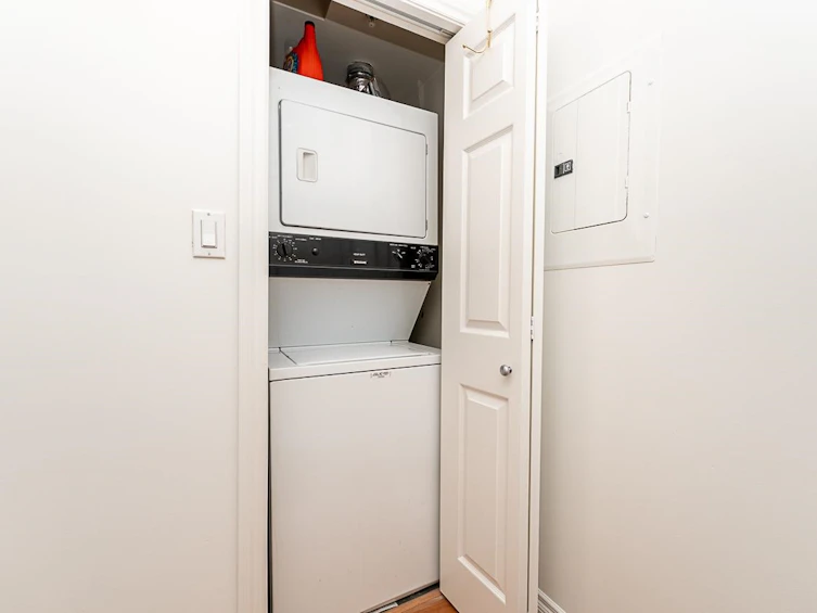 302-128 W 21st Street, North Vancouver, BC, V7M 1Y9 - 28