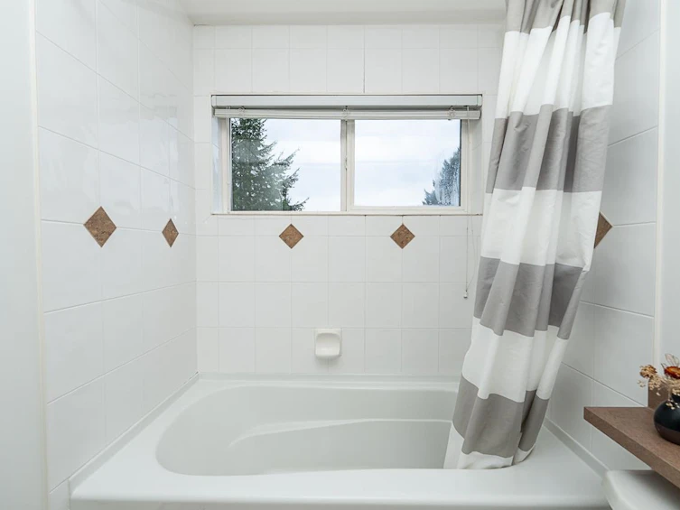 302-128 W 21st Street, North Vancouver, BC, V7M 1Y9 - 23