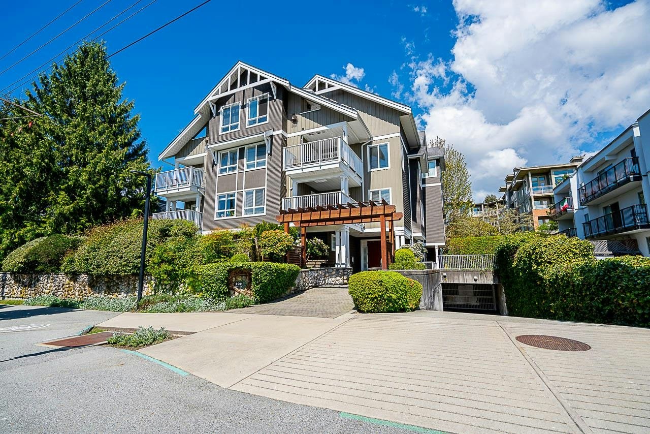302-128 W 21st Street, North Vancouver, BC, V7M 1Y9