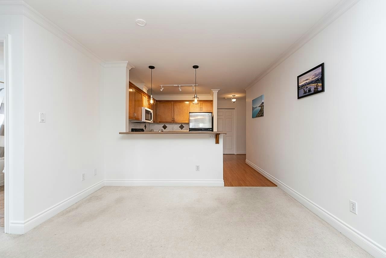 302-128 W 21st Street, North Vancouver, BC, V7M 1Y9 - 12