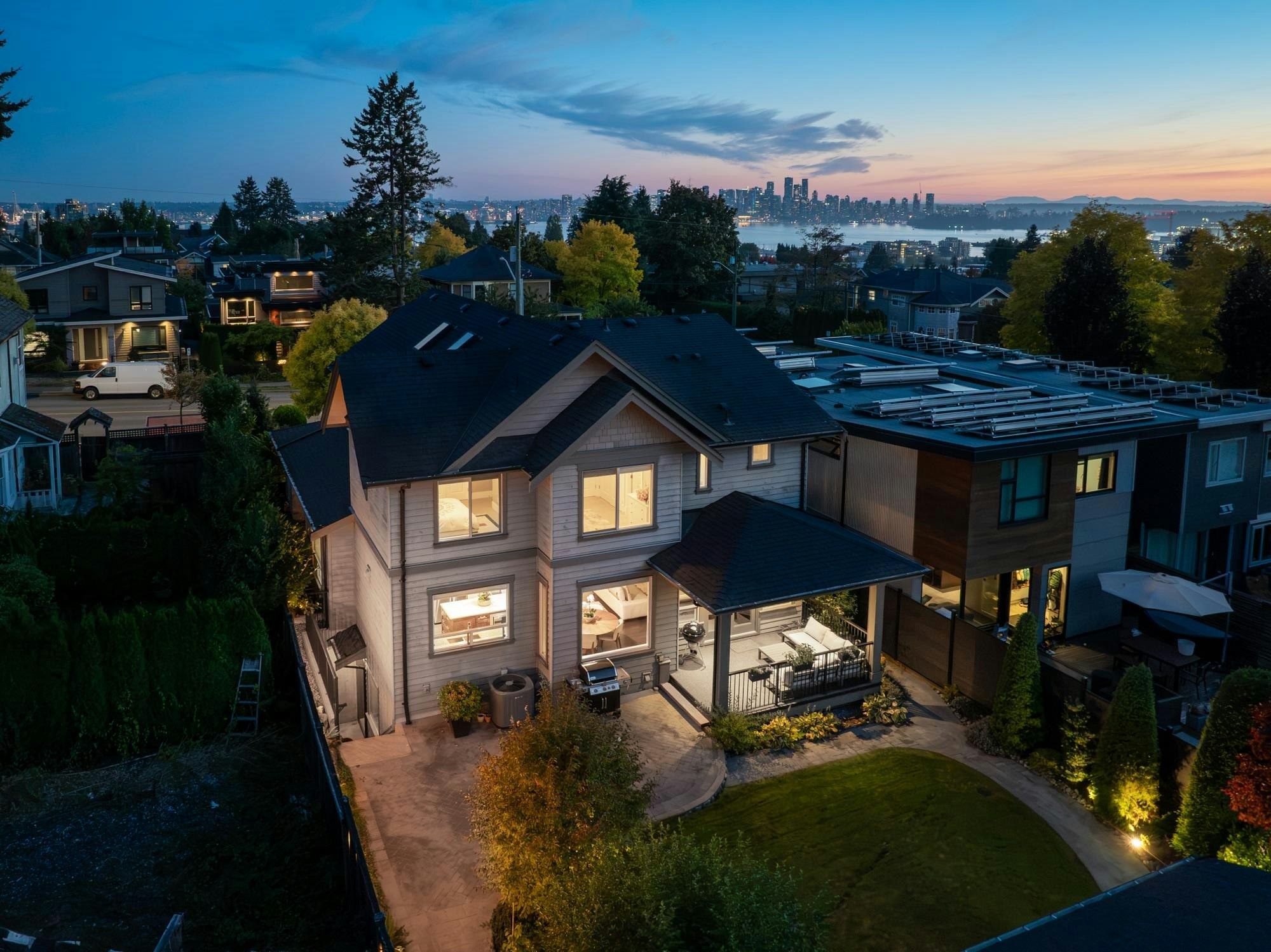 358 W 15th Street, North Vancouver, BC, V7M 1S5 - 38