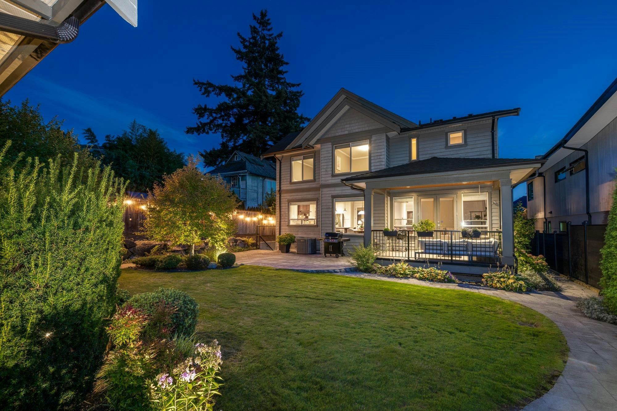 358 W 15th Street, North Vancouver, BC, V7M 1S5 - 37