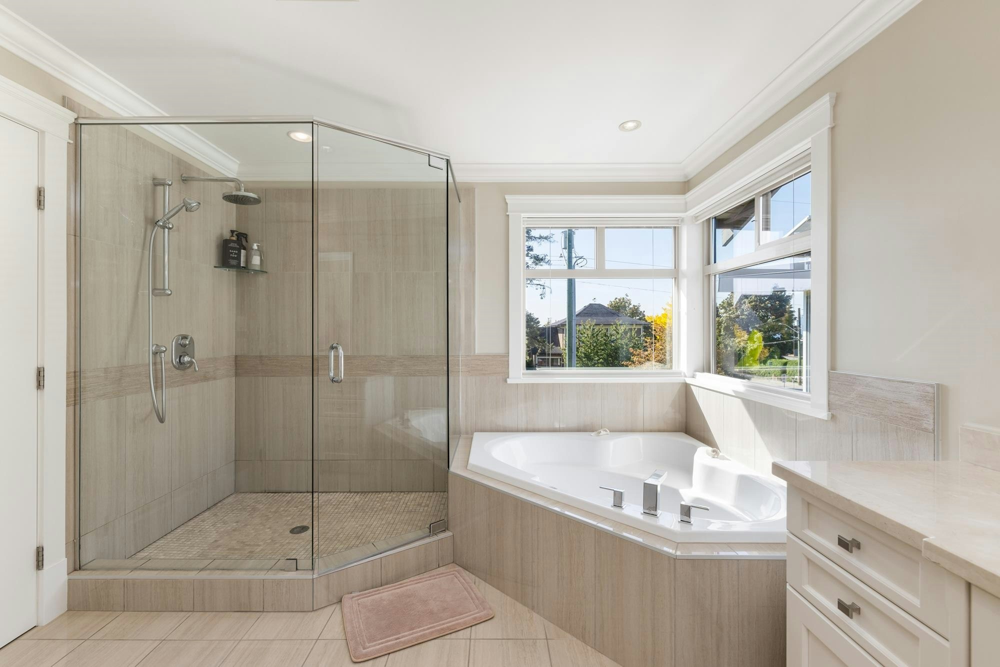 358 W 15th Street, North Vancouver, BC, V7M 1S5 - 22