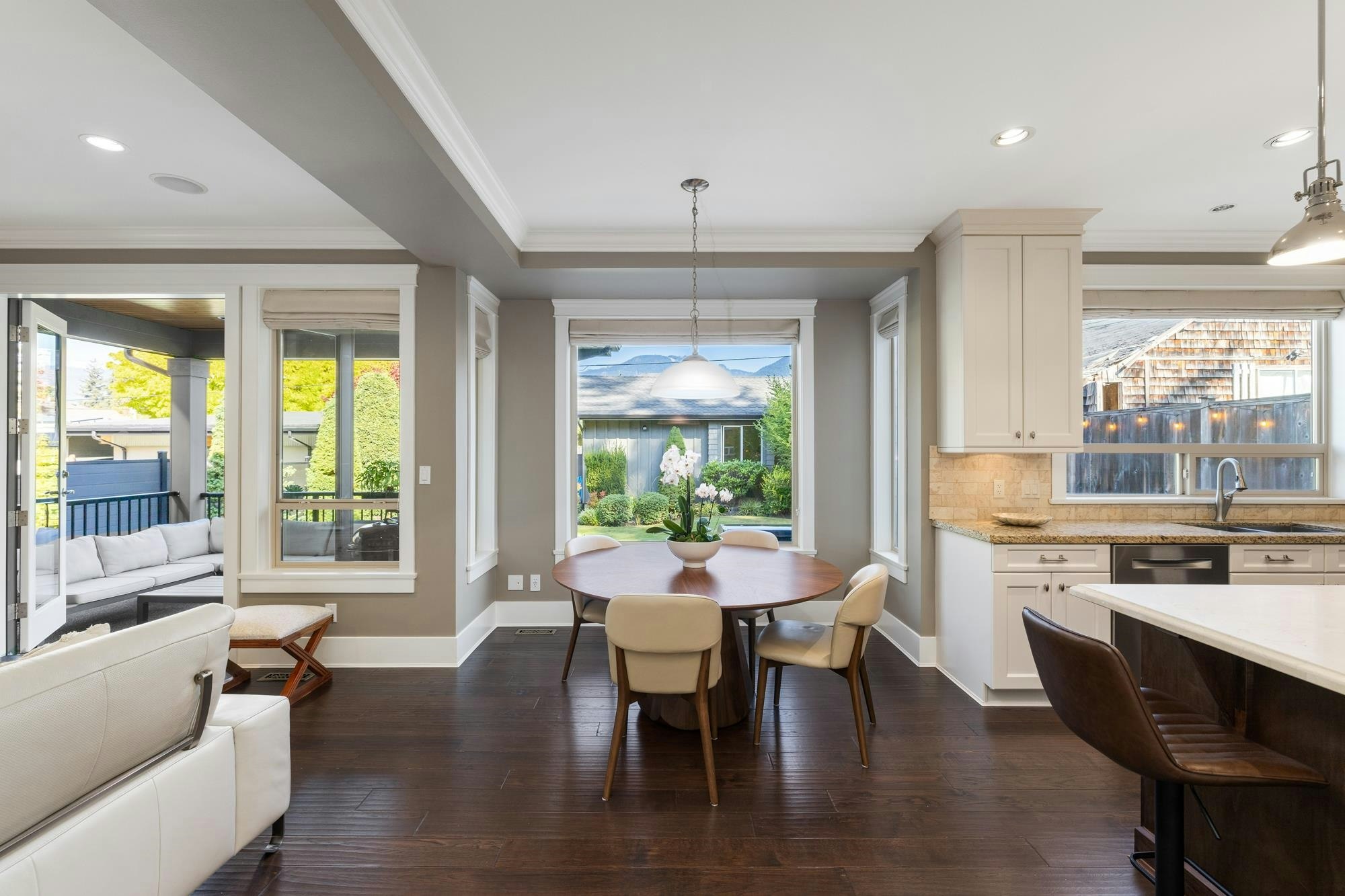 358 W 15th Street, North Vancouver, BC, V7M 1S5 - 16